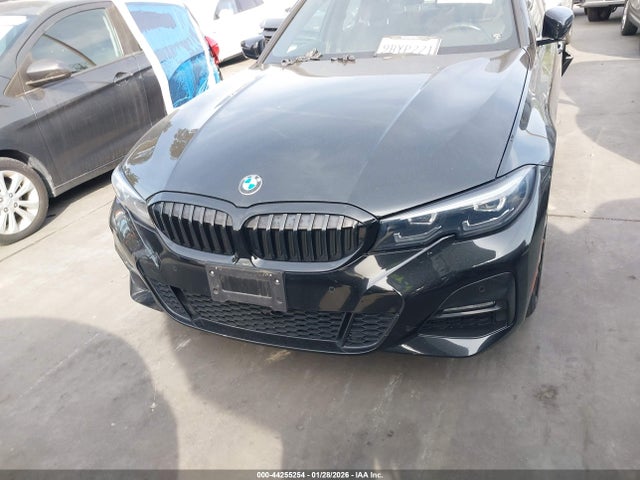 3MW5R1J07N8C71454 BMW 330I