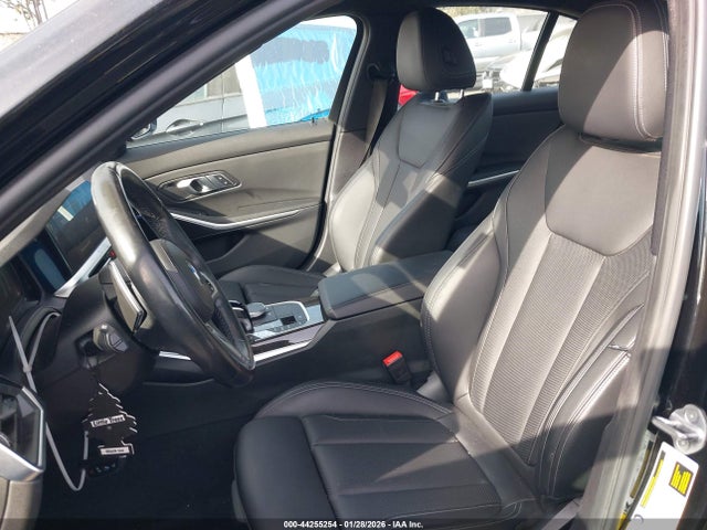 3MW5R1J07N8C71454 BMW 330I