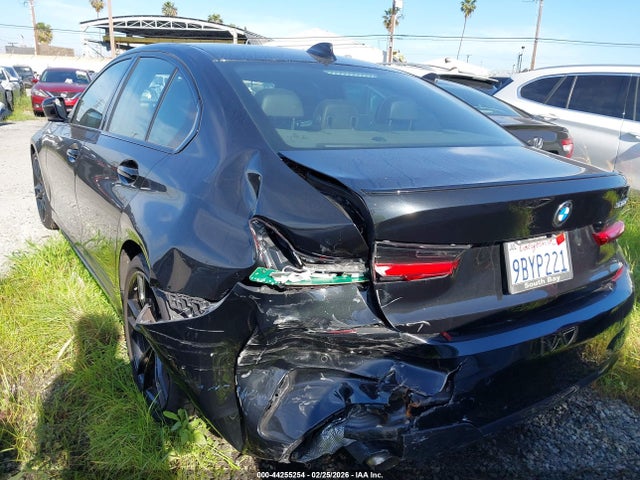 3MW5R1J07N8C71454 BMW 330I