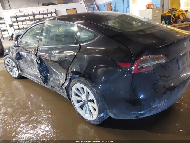 2022 TESLA MODEL 3 5YJ3E1EB0NF247316 Photo 2