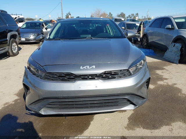 3KPF24AD4NE424695 KIA Forte Lxs