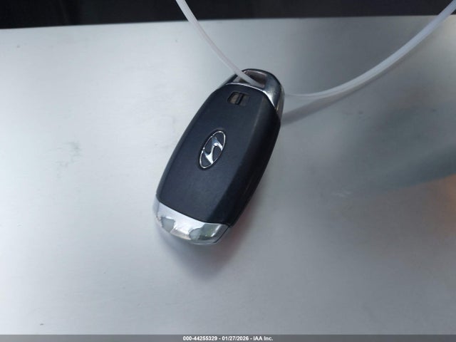 KMHLM4AG5MU148692 Hyundai ELANTRA SEL