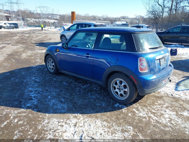2013 MINI HARDTOP WMWSU3C51DT679431 Photo 2