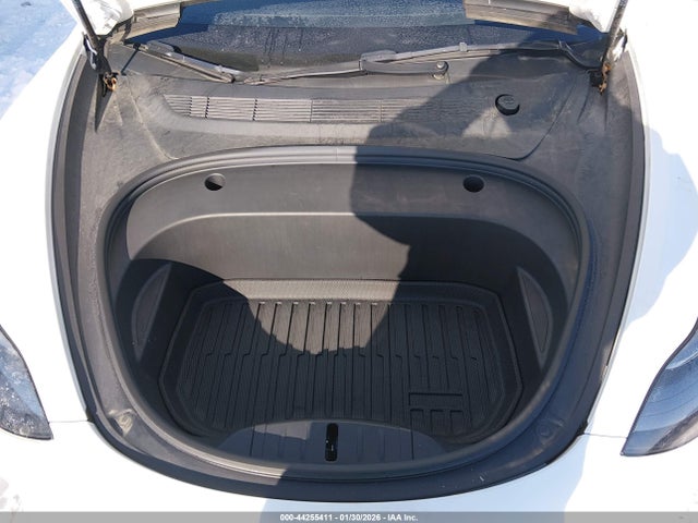 2023 TESLA MODEL 3 5YJ3E1EC1PF384762 Photo 9