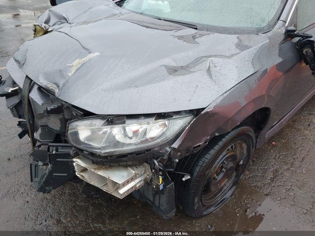 2HGFC2F53JH606052 Honda Civic Lx