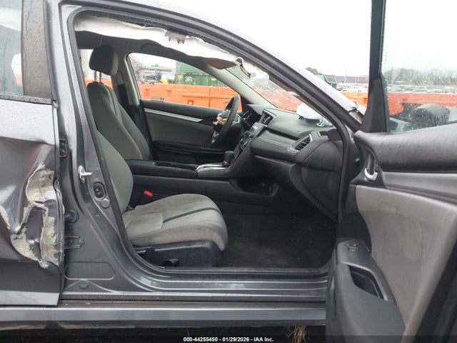 2HGFC2F53JH606052 Honda Civic Lx