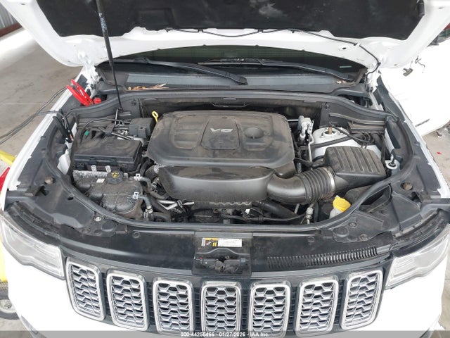 1C4RJFCG1HC952161 Jeep Grand Cherokee Overland 4x4