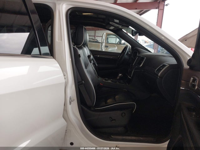 1C4RJFCG1HC952161 Jeep Grand Cherokee Overland 4x4
