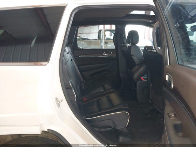1C4RJFCG1HC952161 Jeep Grand Cherokee Overland 4x4