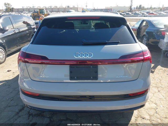 Aukcja sprzedaży 2021 Audi E-tron Premium Quattro, vin: WA1AAAGE1MB018486, numer aukcji: 44255528