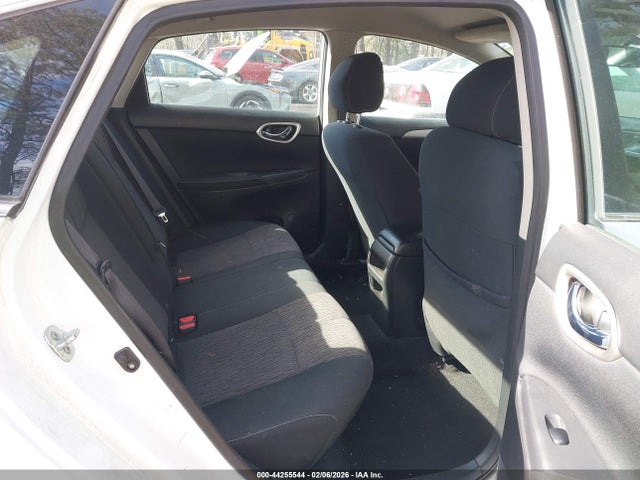 Продажа на аукционе авто 2015 Nissan Sentra Sv, vin: 3N1AB7AP2FL687662, номер лота: 44255544