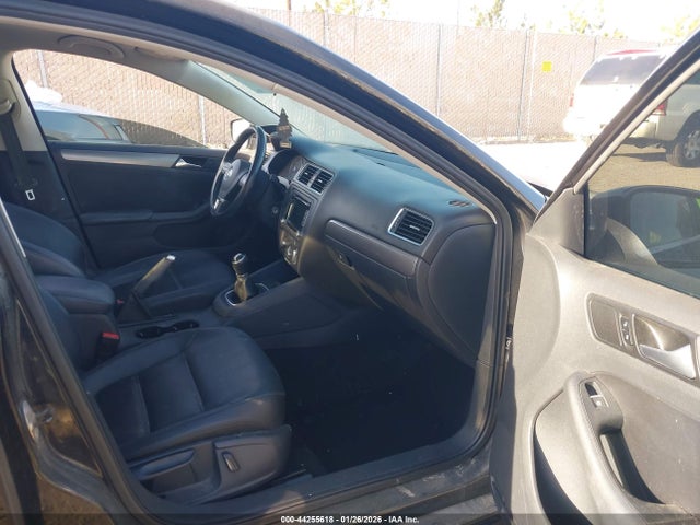 3VW3L7AJ2EM441912 Volkswagen Jetta 2.0l Tdi