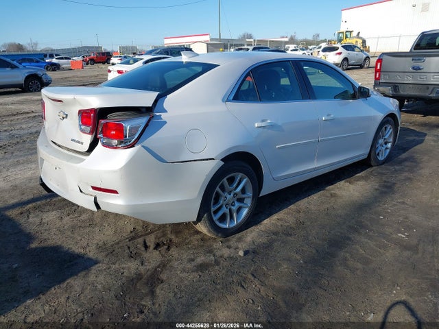 2015 CHEVROLET MALIBU 1G11C5SLXFF274577 Photo 3