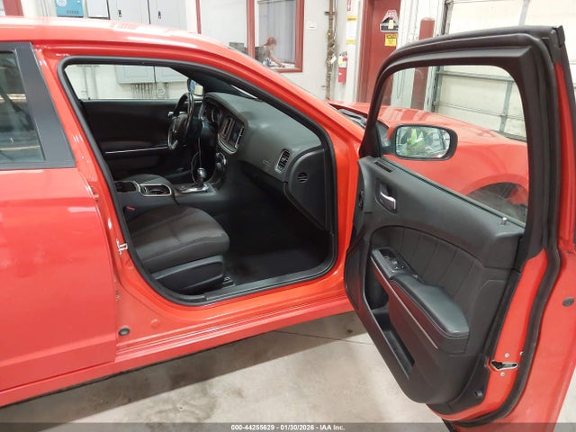 Продажа на аукционе авто 2022 Dodge Charger Sxt Rwd, vin: 2C3CDXBG7NH143085, номер лота: 44255629