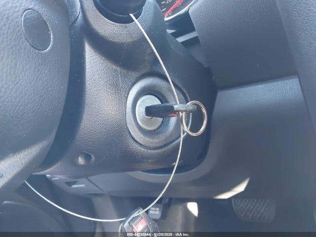 JN8AS5MT5FW150194 Nissan Rogue Select S