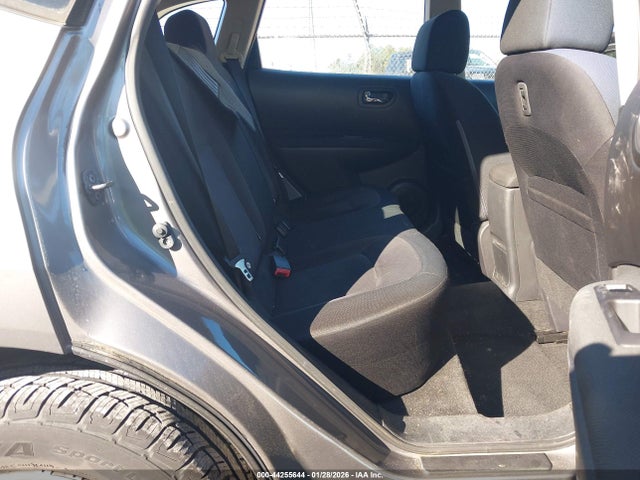 JN8AS5MT5FW150194 Nissan Rogue Select S