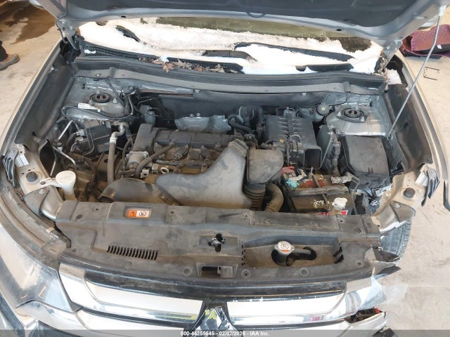 2018 MITSUBISHI OUTLANDER JA4AD3A32JZ055561 Photo 9