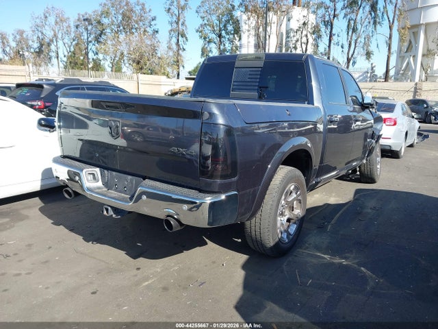 1C6RR7NT0HS573402 RAM 1500 Laramie 4x4 5&#039;7 Box