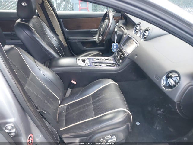 2012 JAGUAR XJ SAJWA1GE7CMV22282 Photo 4