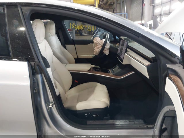 2024 TESLA MODEL S 5YJSA1E5XRF547498 Photo 4
