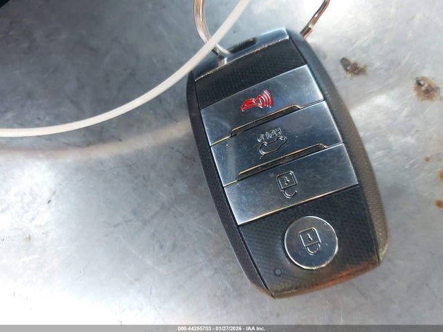 5XYPK4A51KG514818 KIA Sorento 3.3l Sx