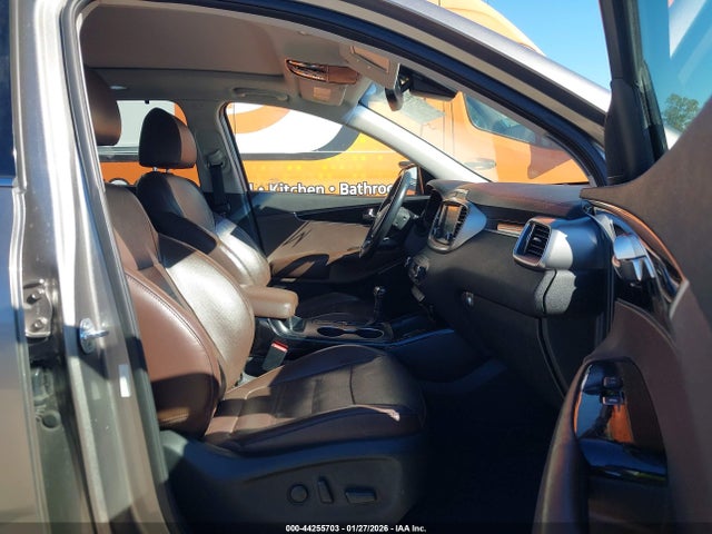 5XYPK4A51KG514818 KIA Sorento 3.3l Sx