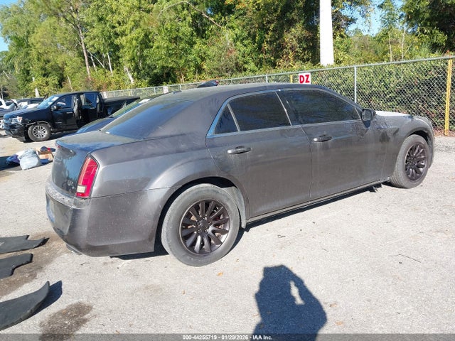 2013 CHRYSLER 300 2C3CCAAG8DH731657 Photo 3