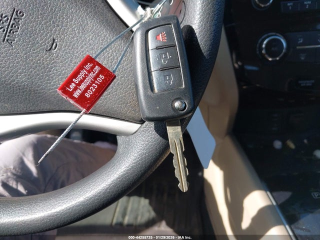 JN8AT2MTXGW028895 Nissan ROGUE S
