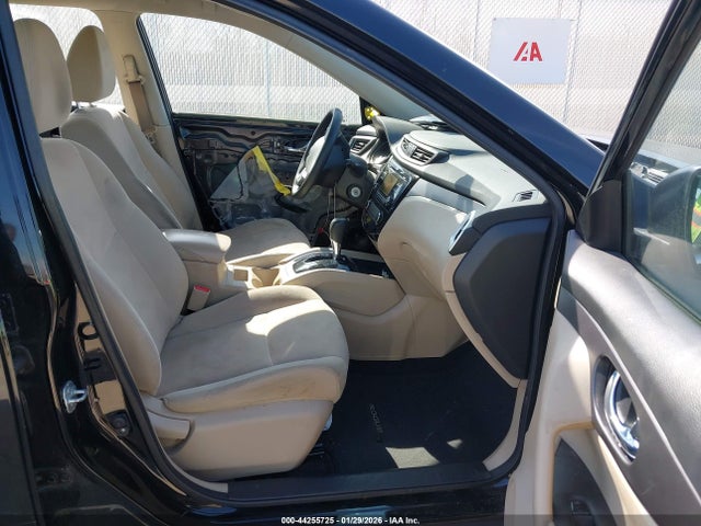 JN8AT2MTXGW028895 Nissan ROGUE S