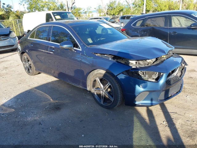 2019 MERCEDES-BENZ A 220 WDD3G4EBXKW017999