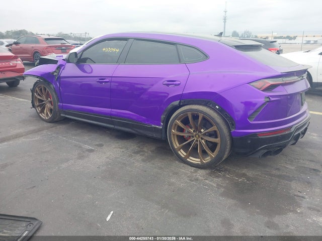 Aukcja sprzedaży 2021 Lamborghini Urus Graphite Capsule/pearl Capsule, vin: ZPBUA1ZL8MLA14632, numer aukcji: 44255743