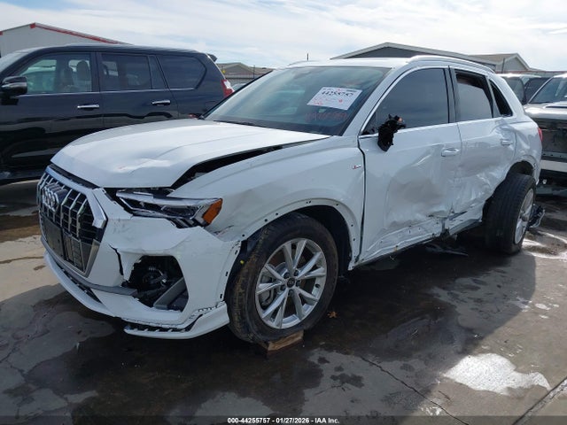 2023 AUDI Q3 WA1DECF39P1136664 Photo 1
