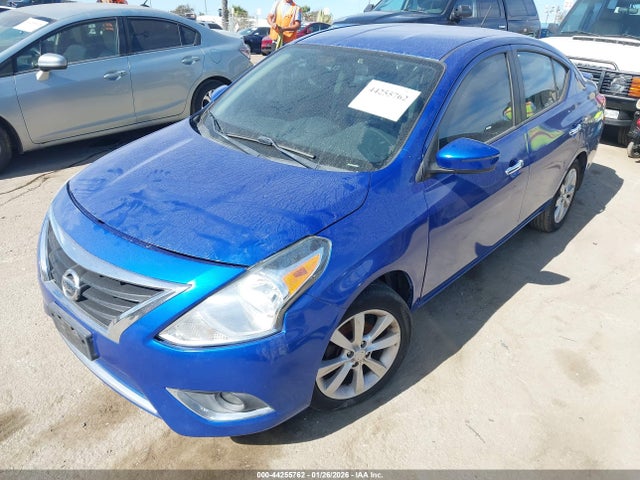 44255762 :رقم المزاد ، 3N1CN7AP5FL803582 vin ، 2015 Nissan Versa 1.6 Sl مزاد بيع
