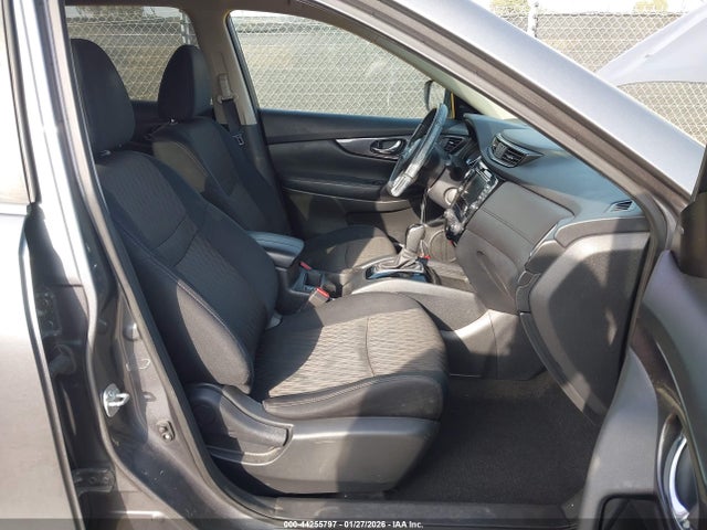 2018 NISSAN ROGUE 5N1AT2MV7JC753047 Photo 4