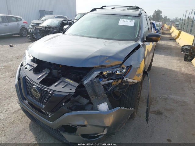 2018 NISSAN ROGUE 5N1AT2MV7JC753047 Photo 5