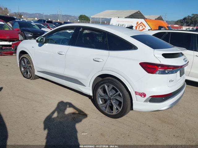 2024 AUDI Q4 SPORTBACK E-TRON WA122BFZ0RP018503 Photo 2