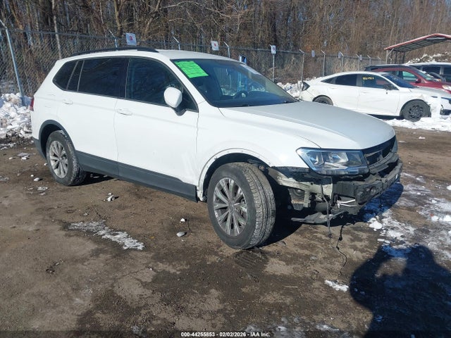 2018 Volkswagen Tiguan 2.0t S მანქანა იყიდება აუქციონზე, vin: 3VV1B7AX8JM020080, აუქციონის ნომერი: 44255853