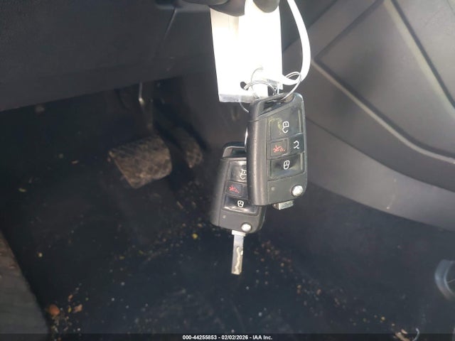 44255853 :رقم المزاد ، 3VV1B7AX8JM020080 vin ، 2018 Volkswagen Tiguan 2.0t S مزاد بيع
