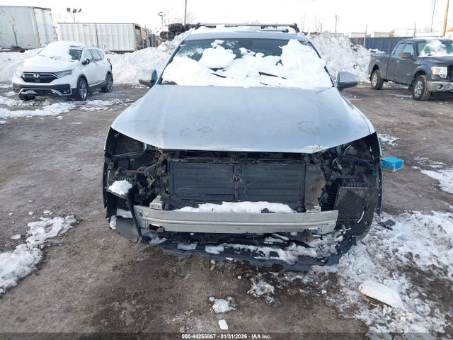 WA1LAAF79JD043180 Audi Q7 3.0t Premium