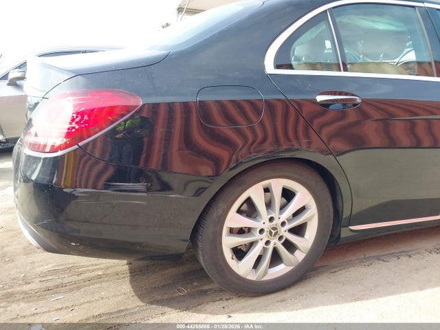 Aukcja sprzedaży 2020 Mercedes-benz C 300, vin: W1KWF8DB0LR579922, numer aukcji: 44255866