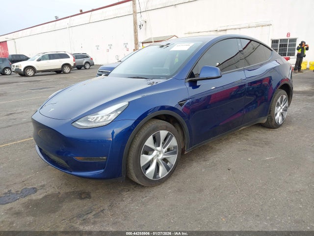 2023 TESLA MODEL Y 7SAYGDEE7PA103017 Photo 1