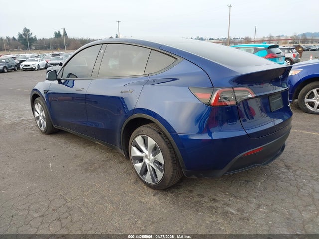 2023 TESLA MODEL Y 7SAYGDEE7PA103017 Photo 2