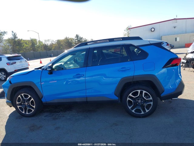 2T3J1RFV9MW235765 Toyota Rav4 Adventure