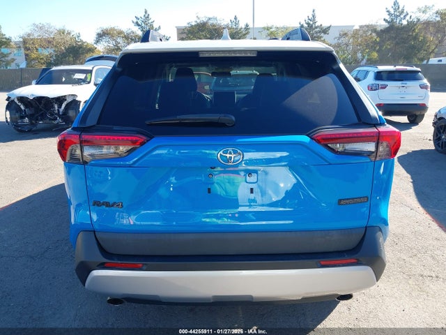 2T3J1RFV9MW235765 Toyota Rav4 Adventure