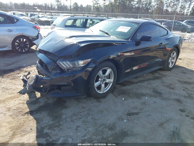 Ford Mustang V6 2017 1FA6P8AM9H5290152 Image 2