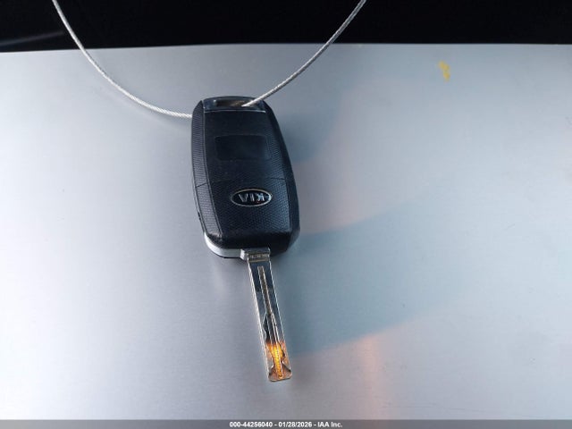 KIA SOUL + 2016 KNDJP3A50G7242235 Image 11
