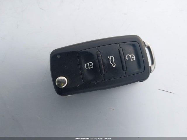 3VWD17AJ6GM376561 Volkswagen Jetta 1.8t Sport