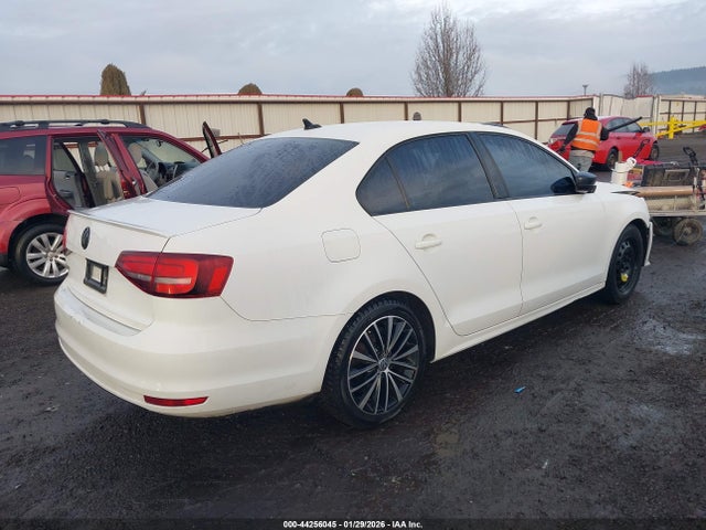 3VWD17AJ6GM376561 Volkswagen Jetta 1.8t Sport