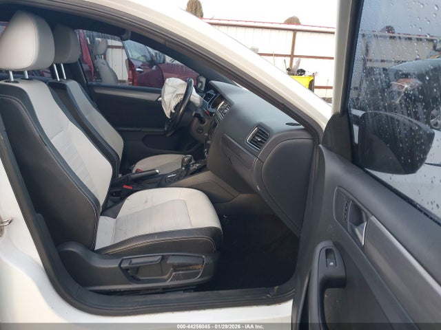 3VWD17AJ6GM376561 Volkswagen Jetta 1.8t Sport