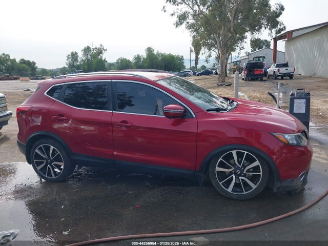 JN1BJ1CP9HW005570 Nissan Rogue Sport Sl